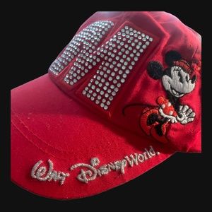DISNEYWORLD Vintage Minnie Mouse "M" Rhinestone Red Hat - Size YOUTH